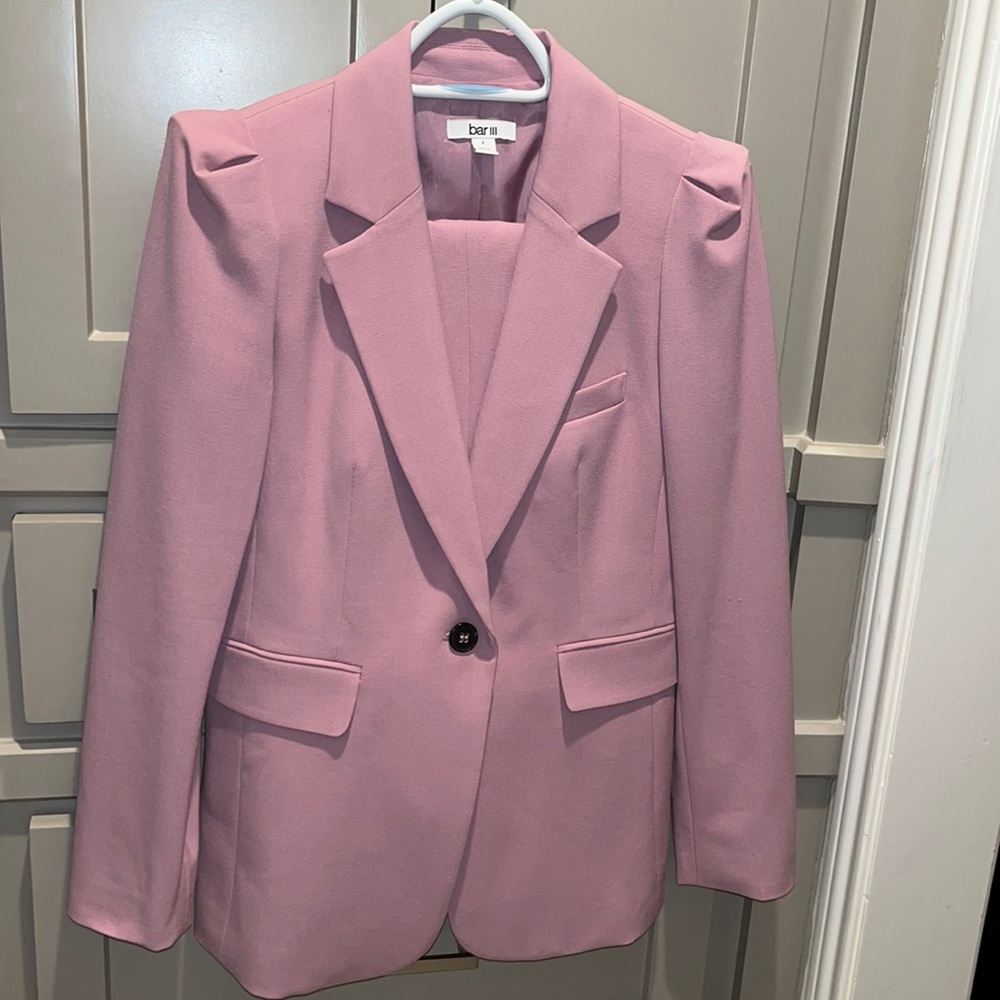 Women’s petite pant suit